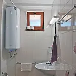 شقة светлая новая студия в *