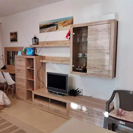 светлая новая студия в Διαμέρισμα Πριμόρσκο