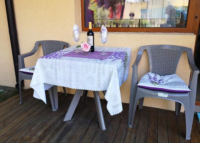 светлая новая студия в Διαμέρισμα Πριμόρσκο