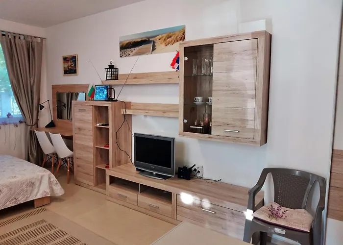 светлая новая студия в Διαμέρισμα Πριμόρσκο