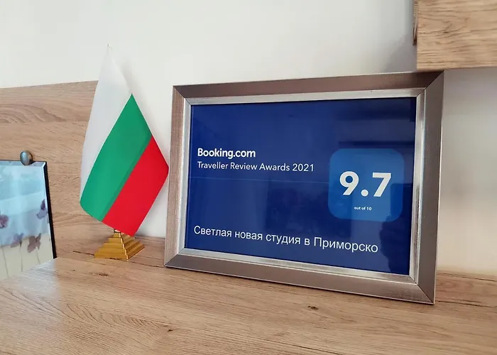 светлая новая студия в Διαμέρισμα Πριμόρσκο